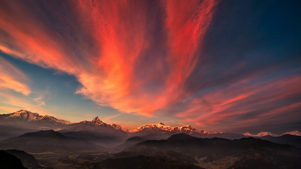 तिब्बत पहाड़ों का सूर्यास्त