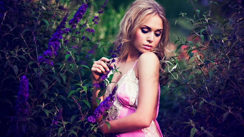 पॉलिना जॉन्सन मॉडल