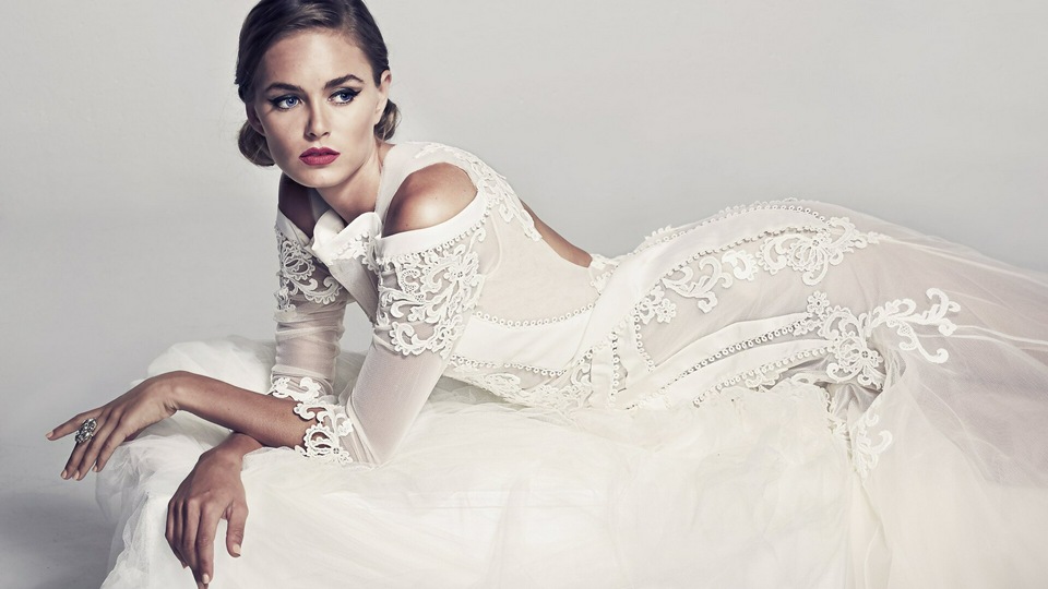 दुल्हन सफेद पोशाक मॉडल