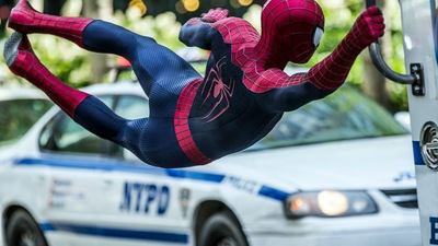 स्पाइडरमैन स्विंग में कर सकते हैं