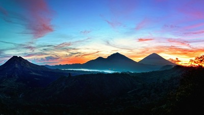 पहाड़ों आकाश बाली सूर्योदय